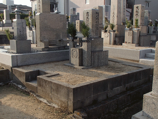 お墓のリフォーム、建て替え　草部横坂墓地　Before