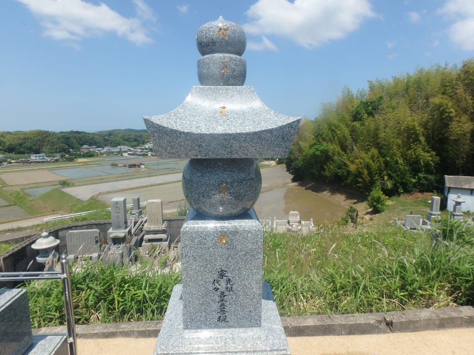 施工例2－55　大島石で五輪塔と神戸型の詳細画像2
