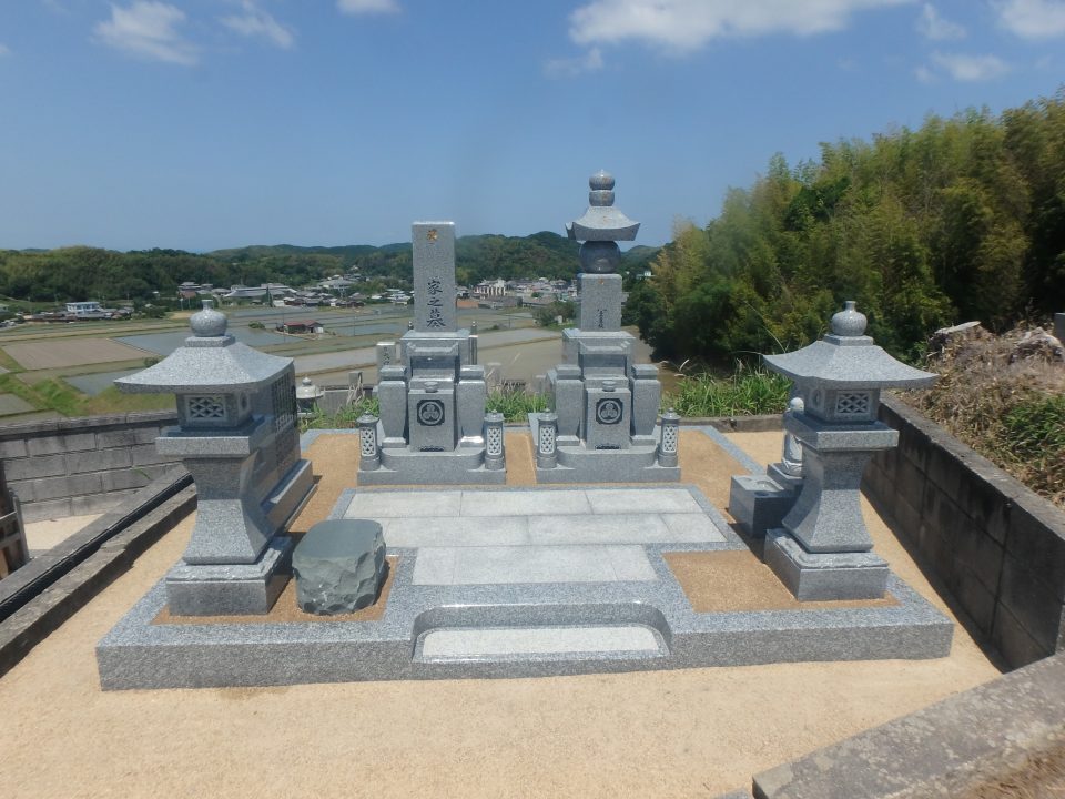 施工例2－55　大島石で五輪塔と神戸型の詳細画像1