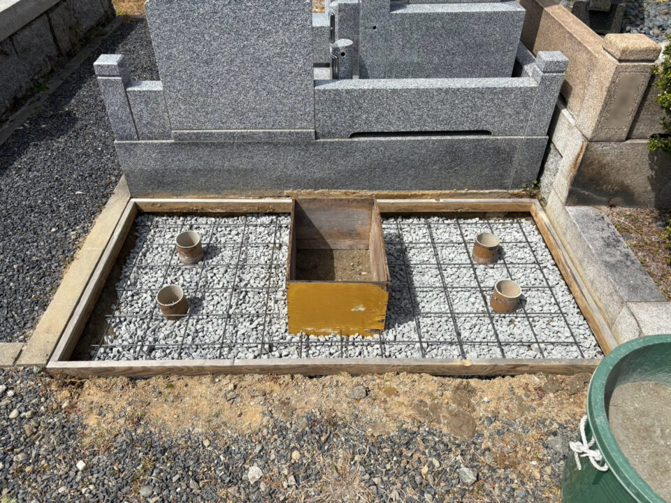 服部霊園　2㎡区画　天山特級石（銀剛）の詳細画像1