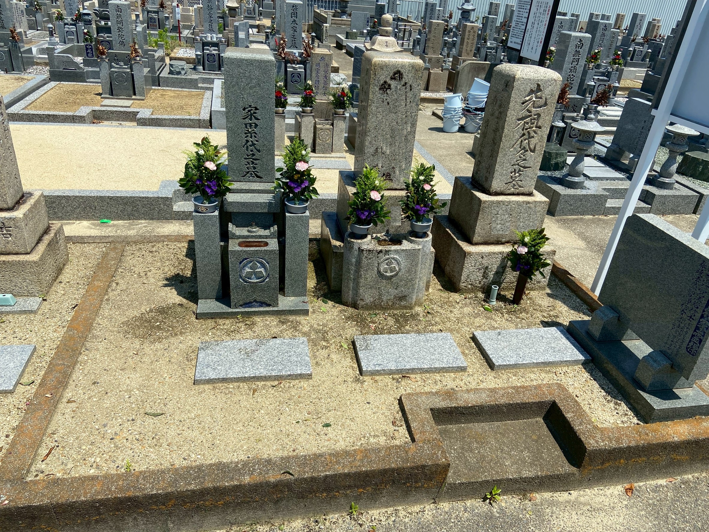 ｓ2ー62　高松墓地でのお墓建墓のBefore画像