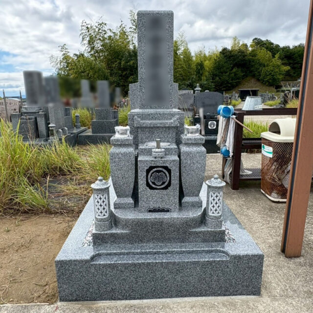 大島石の完成した石碑 木津川市